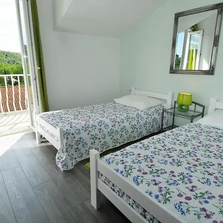 Fiorenini 2 Apartment